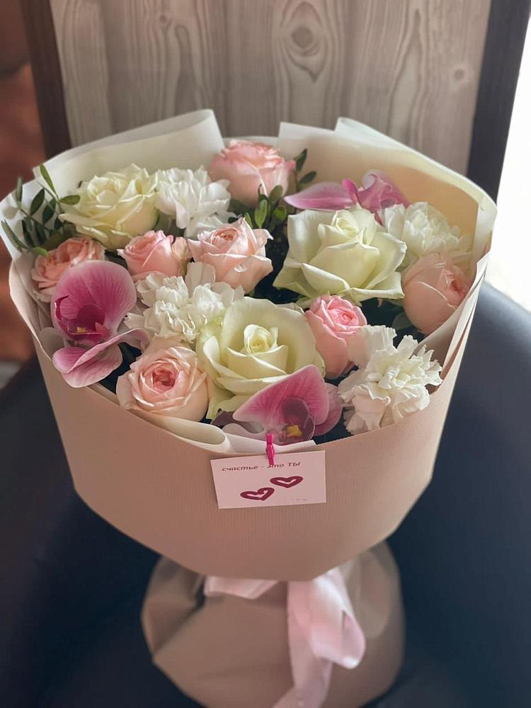 Букет цветов из: Орхидеи, Розы и Гвоздики в Эдельбае