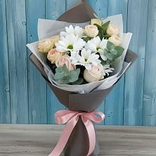 Букет цветов из:  Хризантемы и Розы в Эдельбае