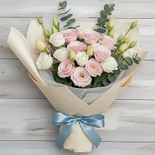 Букет цветов из:  Лизиантусы в Эдельбае