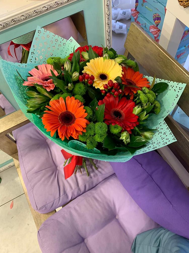 Букет цветов из: Герберы, Хризантемы и Альстромерии в Эдельбае