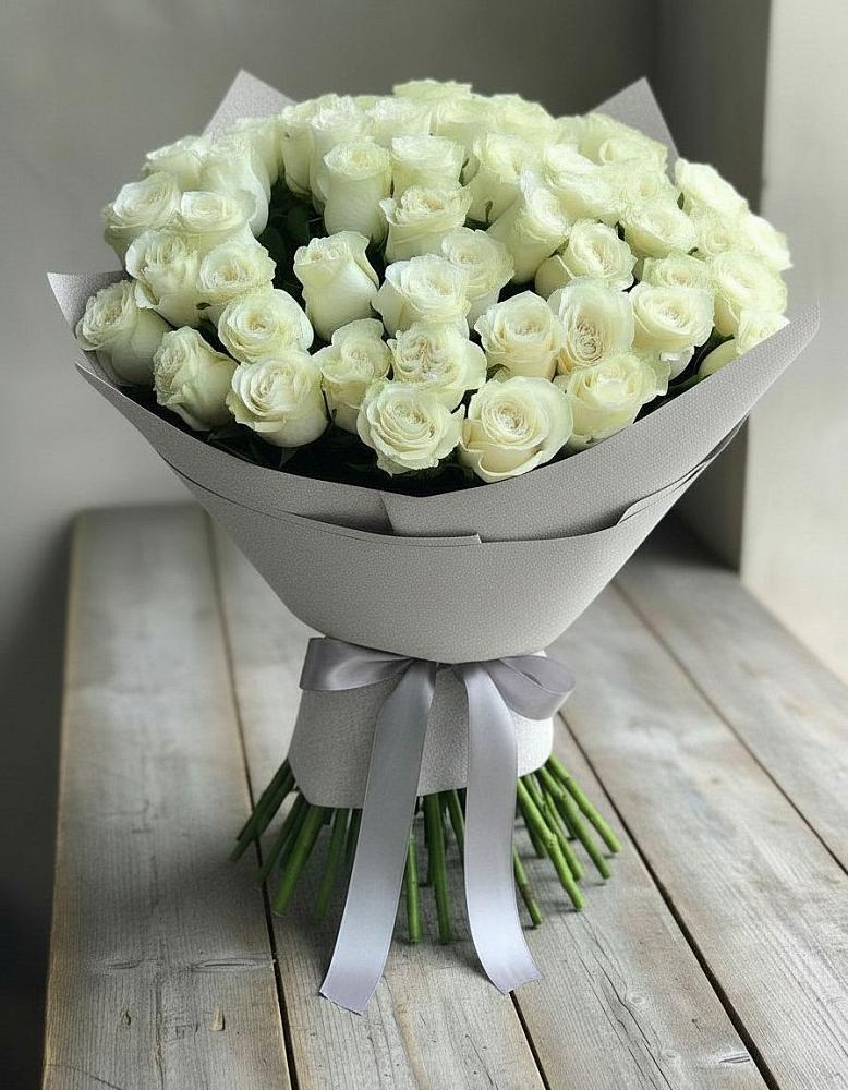 Букет 35 Белых роз в Эдельбае