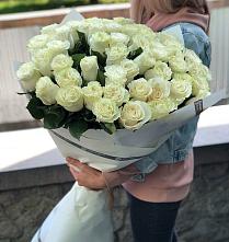 Букет 35 Белых роз в Эдельбае