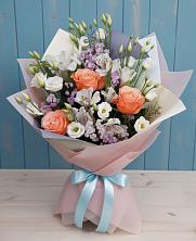 Букет цветов из:  Лизиантусы, Розы, Альстромерии и Гипсофила в Эдельбае